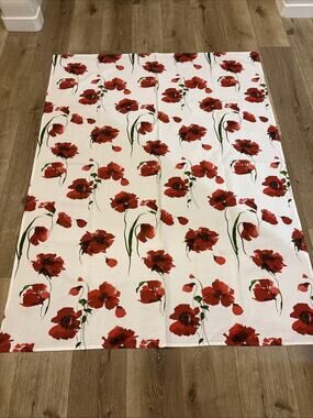 Vintage Cotton Red Peonies With White Background 64 X 49 Beautiful Tablecloth
